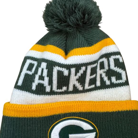Green Bay Packers Logo Knit Winter Hat Beanie Pom Pom NFL Team Apparel OSFM - Picture 3 of 9